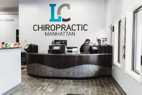 Chiropractic-Manhattan-IL-Front-Desk-Office-Tour